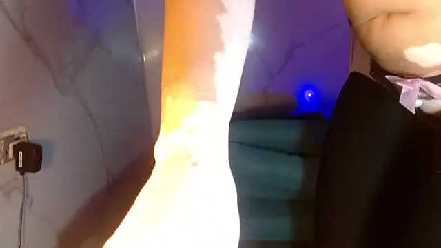 mollyguns online show from 13, 12, 2025