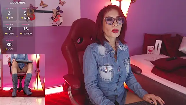 Snapshot of fransheska_rossi chatting on 13, 1, 2025 fransheska rossi online show from 13, 1, 2025