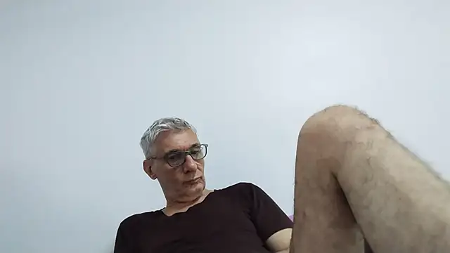 Snapshot of BIGUNCUTHARDCOCK chatting on 9, 6, 2026 BIGUNCUTHARDCOCK online show from 9, 6, 2026