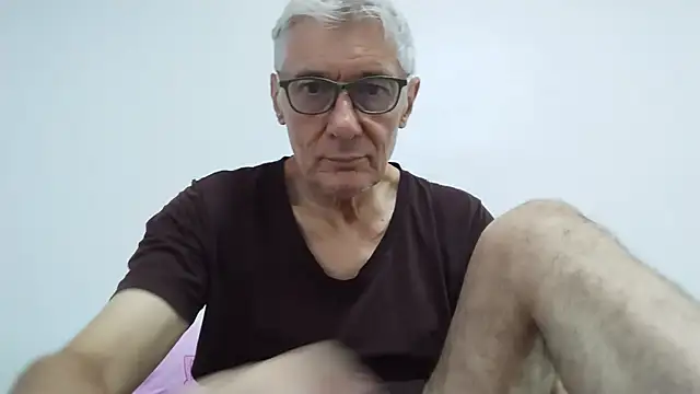 Snapshot of BIGUNCUTHARDCOCK chatting on 28, 6, 2026 BIGUNCUTHARDCOCK online show from 28, 6, 2026