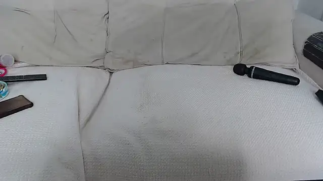 Snapshot of AninhaSampaio chatting on 18, 12, 2024 AninhaSampaio online show from 18, 12, 2024