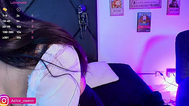 Aliceowenn online show from 25, 10, 2025