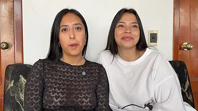 2SummerLove1 online show from 17, 1, 2026