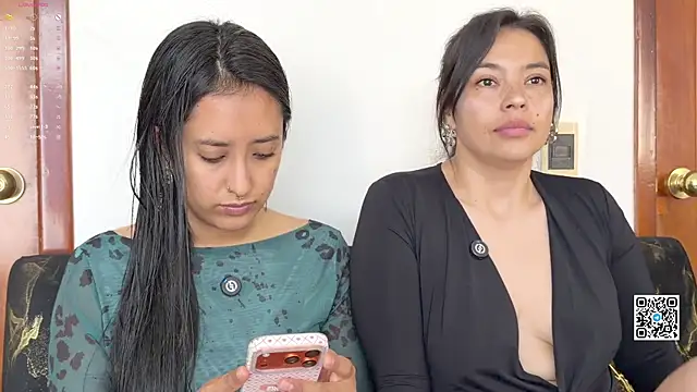 2SummerLove1 online show from 6, 4, 2026