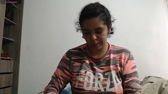 Snapshot of Anne_purple chatting on 18, 9, 2025 Anne purple online show from 18, 9, 2025