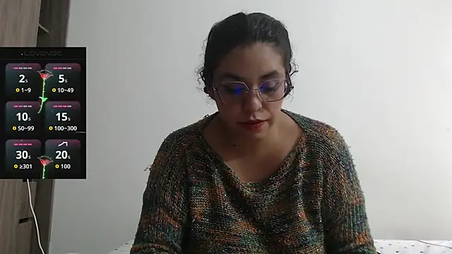 Snapshot of Anne_purple chatting on 30, 9, 2025 Anne purple online show from 30, 9, 2025