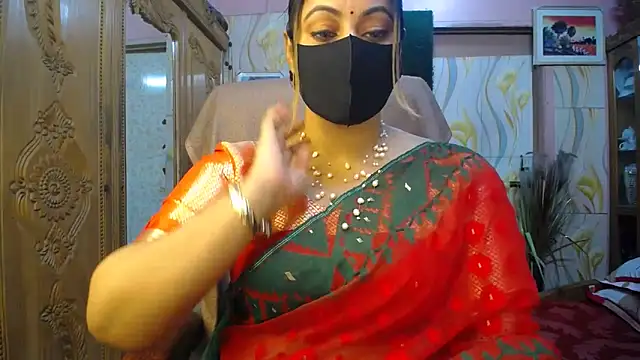 Snapshot of SohanaSabaSexy chatting on 15, 12, 2025 SohanaSabaSexy online show from 15, 12, 2025