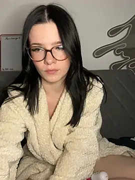 RoxiBlack online show from 3, 3, 2026