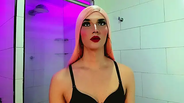 Victoria Kastelo online show from 5, 11, 2025