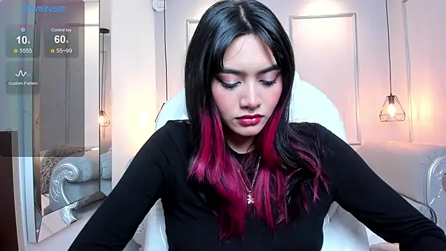 AzuraKindong online show from 5, 2, 2025