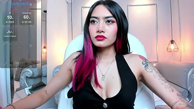 AzuraKindong online show from 11, 2, 2025