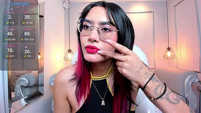 AzuraKindong online show from 13, 2, 2025