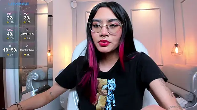 AzuraKindong online show from 13, 2, 2025