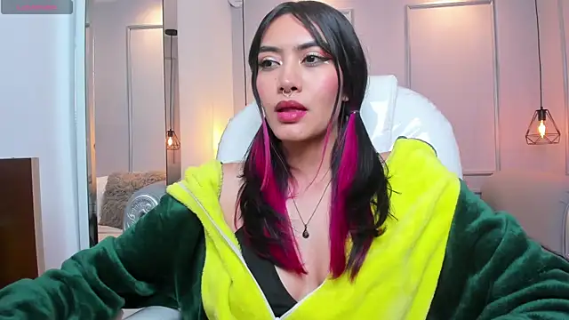 AzuraKindong online show from 11, 3, 2025