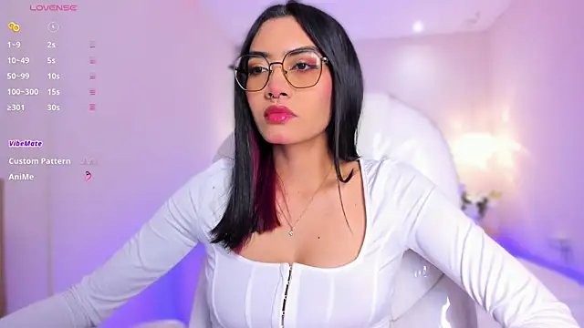 Snapshot of AzuraKindong chatting on 12, 5, 2026 AzuraKindong online show from 12, 5, 2026