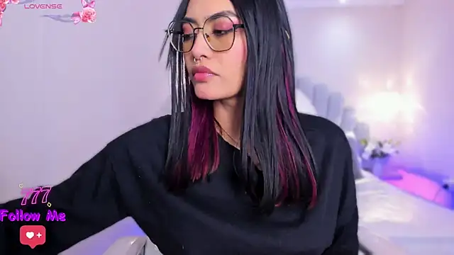 Snapshot of AzuraKindong chatting on 25, 6, 2026 AzuraKindong online show from 25, 6, 2026