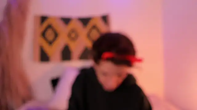 Tomy Rox online show from 5, 3, 2025