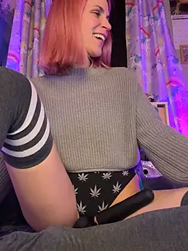 Snapshot of DanaeJustine chatting on 5, 2, 2026 DanaeJustine online show from 5, 2, 2026