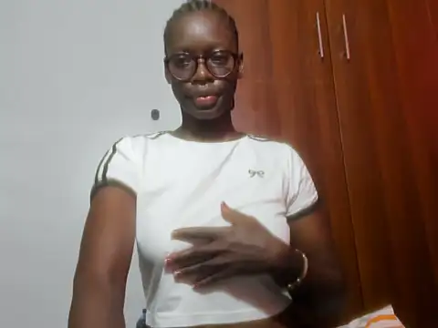 Snapshot of afro_pop chatting on 18, 1, 2025 afro pop online show from 18, 1, 2025