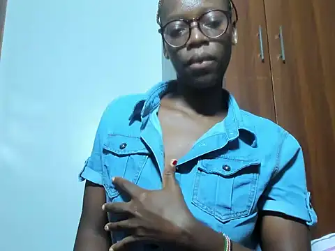 Snapshot of afro_pop chatting on 15, 2, 2025 afro pop online show from 15, 2, 2025