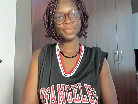 Snapshot of afro_pop chatting on 20, 3, 2025 afro pop online show from 20, 3, 2025