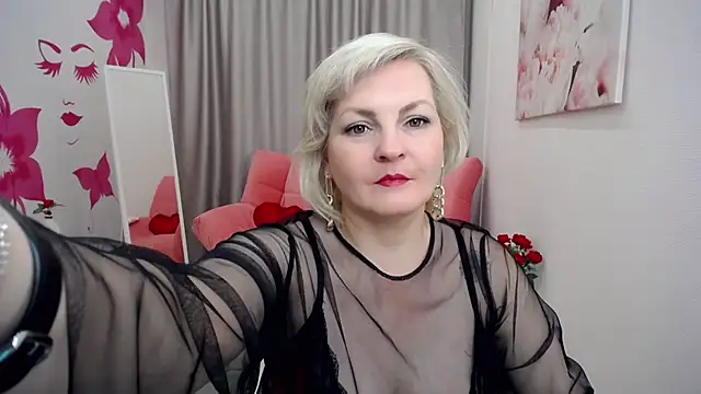 BlondeBrilliant7 online show from 16, 12, 2024