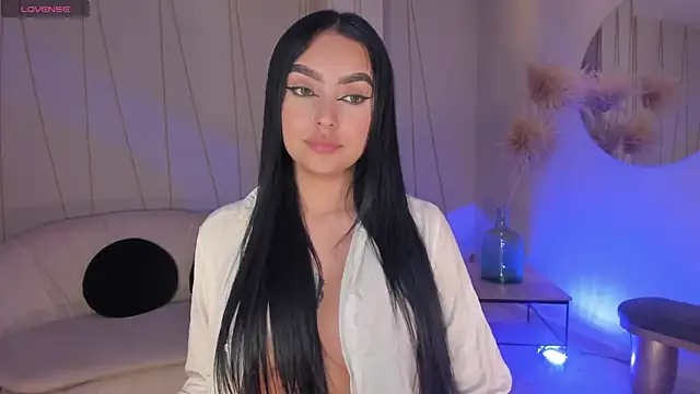 Snapshot of sarawinstone chatting on 1, 3, 2025 sarawinstone online show from 1, 3, 2025