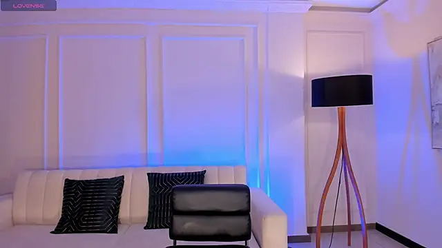 Snapshot of sarawinstone chatting on 20, 3, 2025 sarawinstone online show from 20, 3, 2025