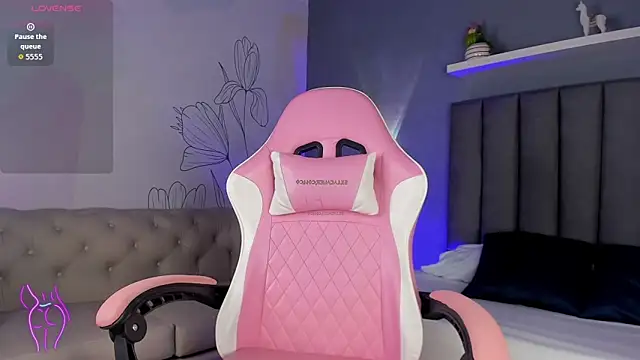 atenea jones online show from 23, 10, 2025