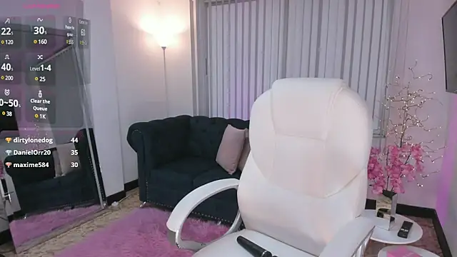 Snapshot of Aida_adams chatting on 6, 3, 2025 Aida adams online show from 6, 3, 2025