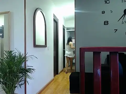 Laura martin  online show from 16, 2, 2026