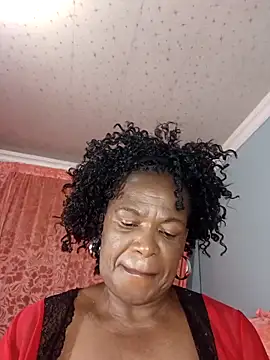 Snapshot of TALLNSEXY48 chatting on 9, 5, 2026 TALLNSEXY48 online show from 9, 5, 2026