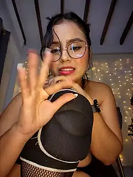 Snapshot of Juanelopez1 chatting on 20, 12, 2024 Juanelopez1 online show from 20, 12, 2024