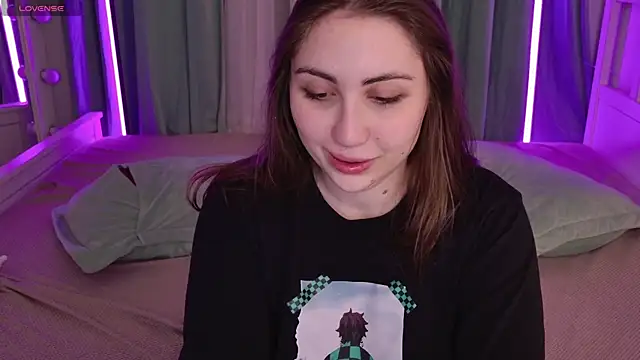 Snapshot of WinryRoss chatting on 4, 3, 2026 WinryRoss online show from 4, 3, 2026