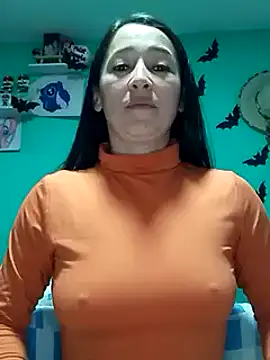Snapshot of emilypoppy3 chatting on 3, 2, 2025 emilypoppy3 online show from 3, 2, 2025