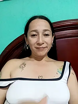 emilypoppy3 online show from 16, 10, 2025