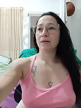 Snapshot of emilypoppy3 chatting on 29, 5, 2026 emilypoppy3 online show from 29, 5, 2026