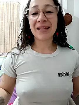 Snapshot of emilypoppy3 chatting on 31, 5, 2026 emilypoppy3 online show from 31, 5, 2026