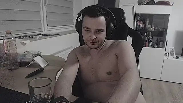 SharkLuigi online show from 29, 9, 2025