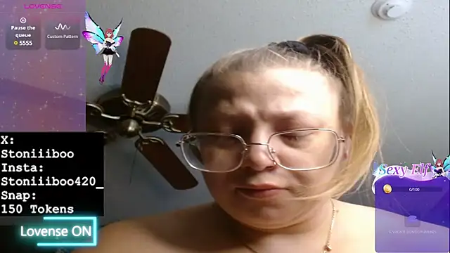 Snapshot of Stoniiiboo chatting on 17, 2, 2025 Stoniiiboo online show from 17, 2, 2025
