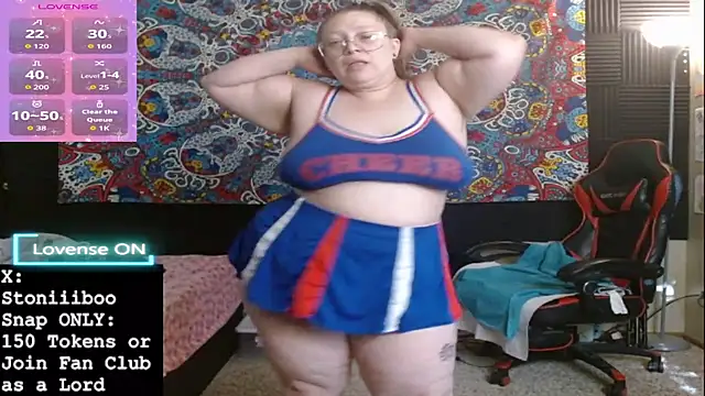 Stoniiiboo online show from 2, 4, 2026