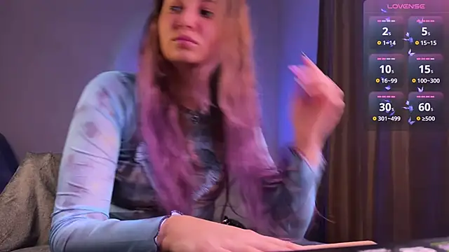 Femdom Lola online show from 2, 3, 2025