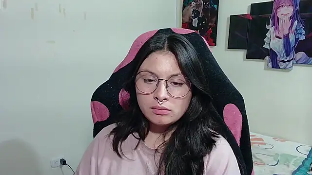 jessica gomez online show from 15, 2, 2025