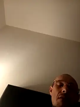 Guitccch online show from 9, 4, 2026