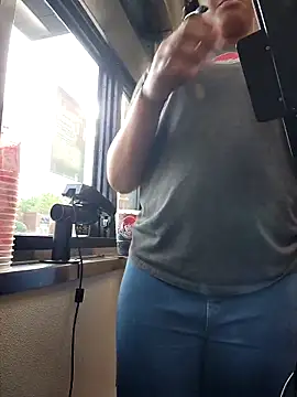 samone9 online show from 15, 10, 2025