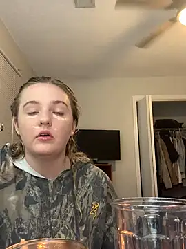 Snapshot of cammy2 chatting on 29, 12, 2024 cammy2 online show from 29, 12, 2024