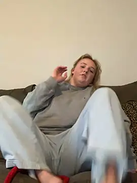 Snapshot of cammy2 chatting on 3, 2, 2025 cammy2 online show from 3, 2, 2025