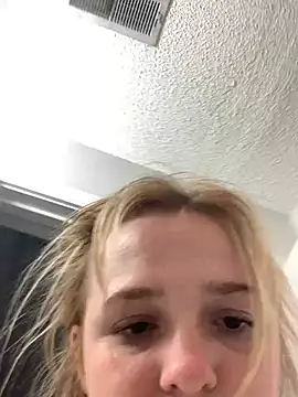 Snapshot of cammy2 chatting on 25, 2, 2025 cammy2 online show from 25, 2, 2025