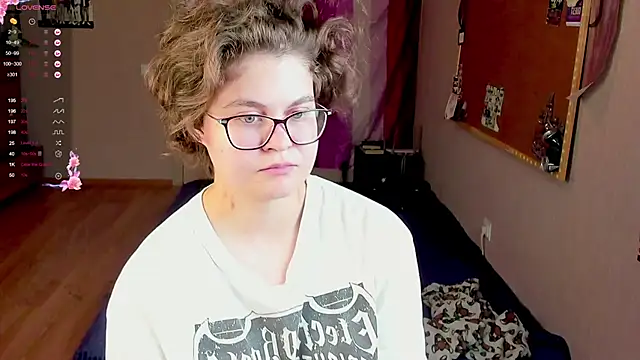 Sashy Way online show from 9, 12, 2024