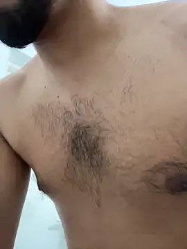 Snapshot of vinzpnr210 chatting on 6, 12, 2024 vinzpnr210 online show from 6, 12, 2024